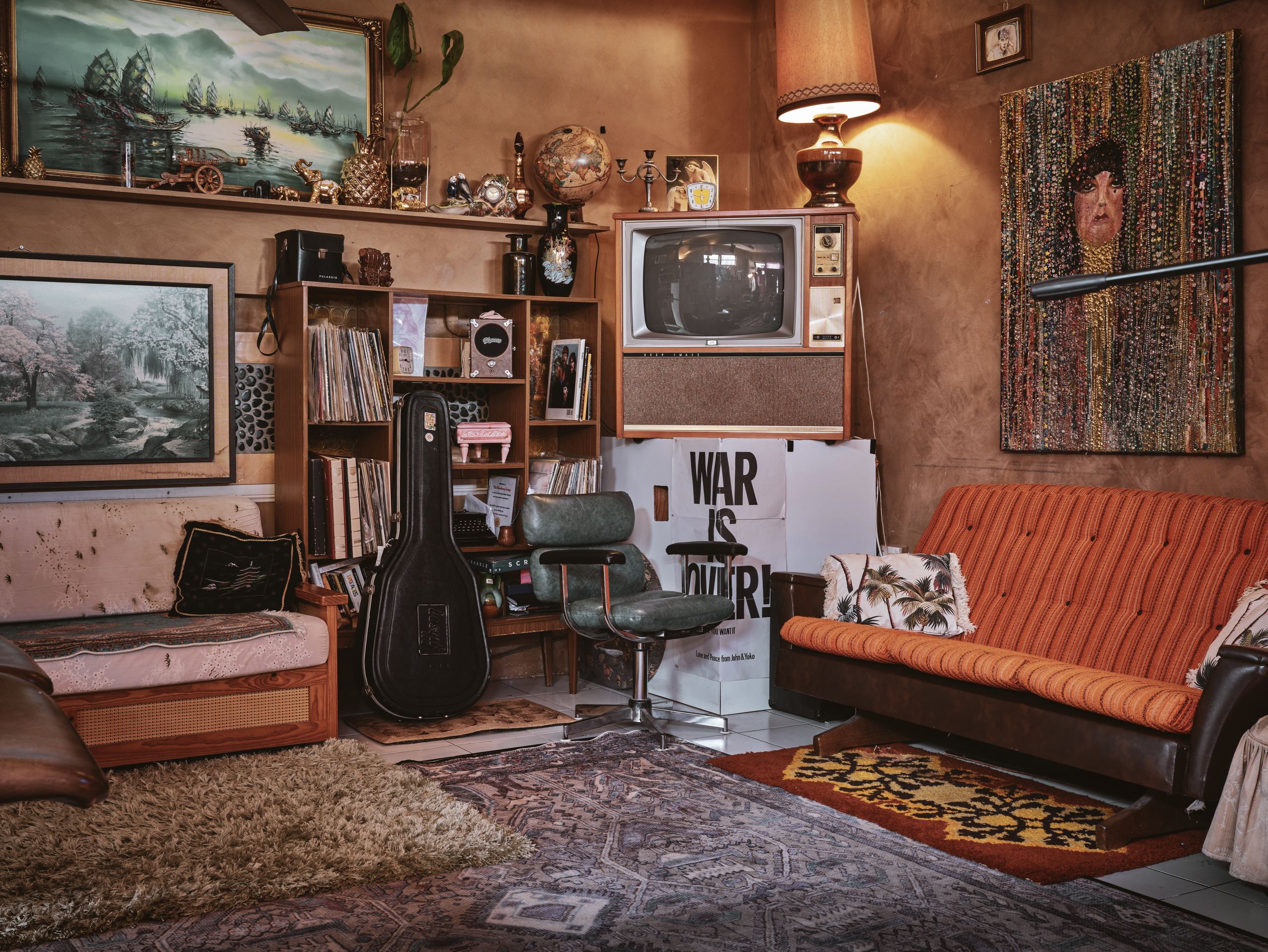Vintage lounge and workshop space used for creative development and mentoring sessions at Joy's on the Avenue